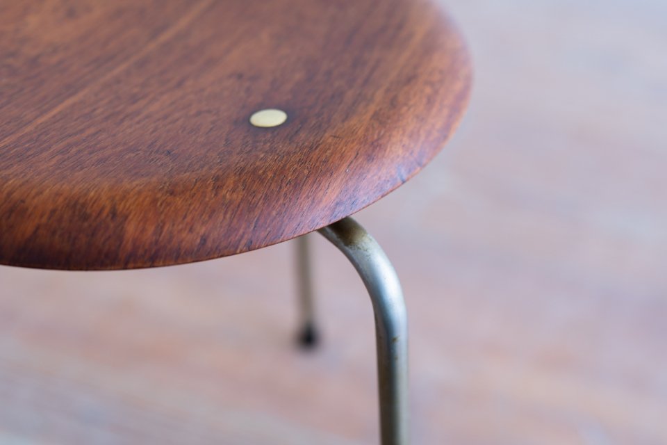 A070 Arne Jacobsen model.3170 ドットスツール チーク – tefu